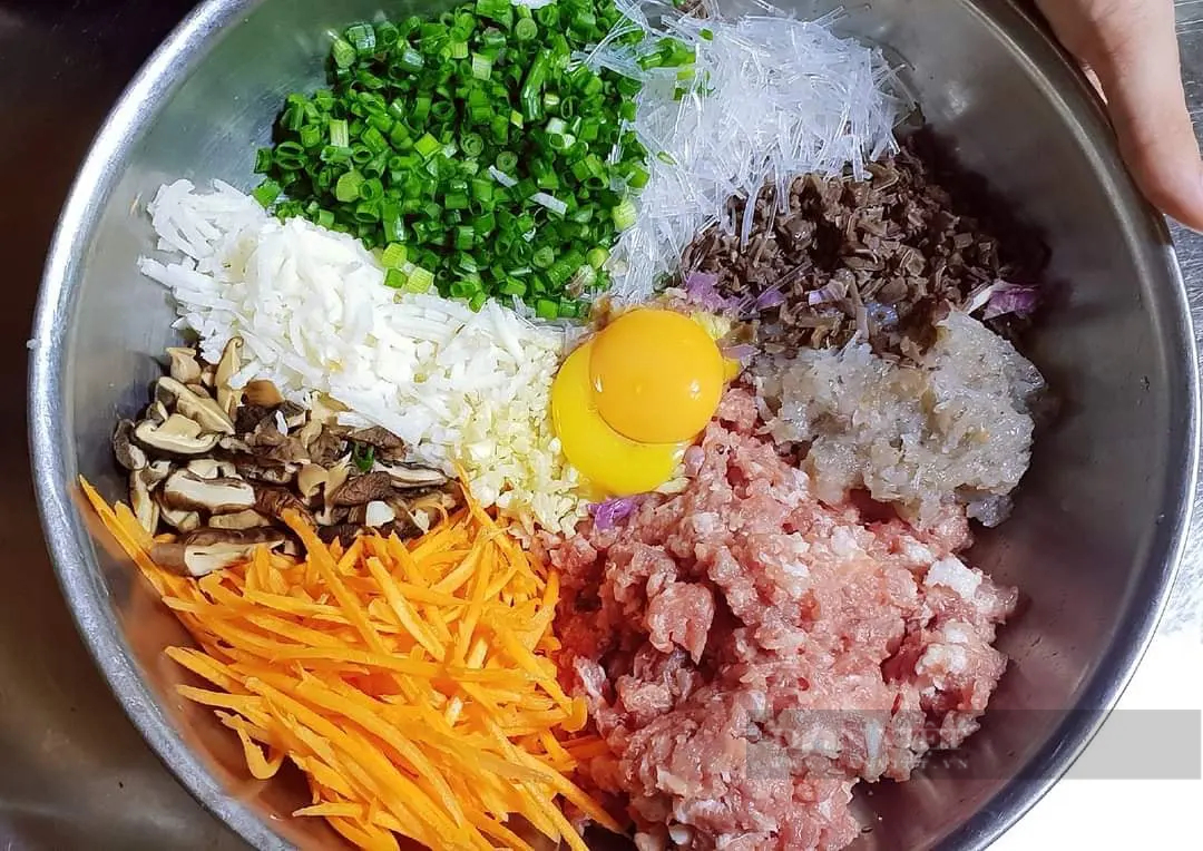 Để làm nem rán giòn rụm, thơm phức, đừng bỏ qua bước quan trọng này- Ảnh 3.