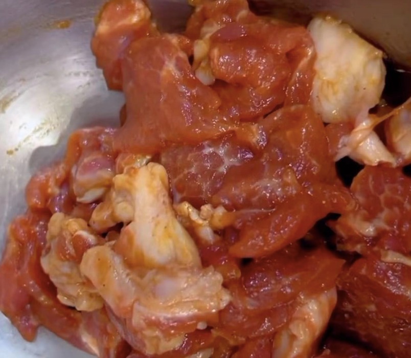 Loại rau như con sâu bự, giàu vitamin, bảo vệ thị lực, giúp xương chắc khỏe, xào thịt rất thơm- Ảnh 12.