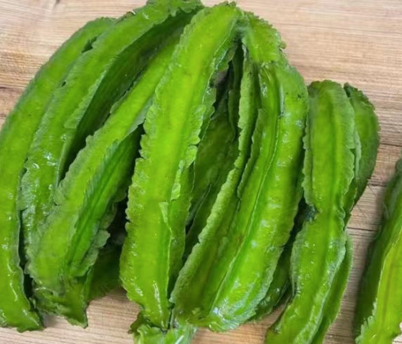 Loại rau như con sâu bự, giàu vitamin, bảo vệ thị lực, giúp xương chắc khỏe, xào thịt rất thơm- Ảnh 5.