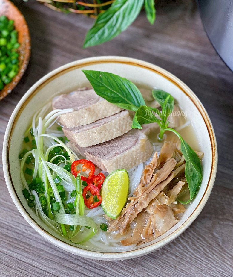 Cách nấu bún măng vịt đơn giản tại nhà, vừa ngon lại thanh ngọt dễ ăn, cuối tuần ai cũng thích- Ảnh 6.