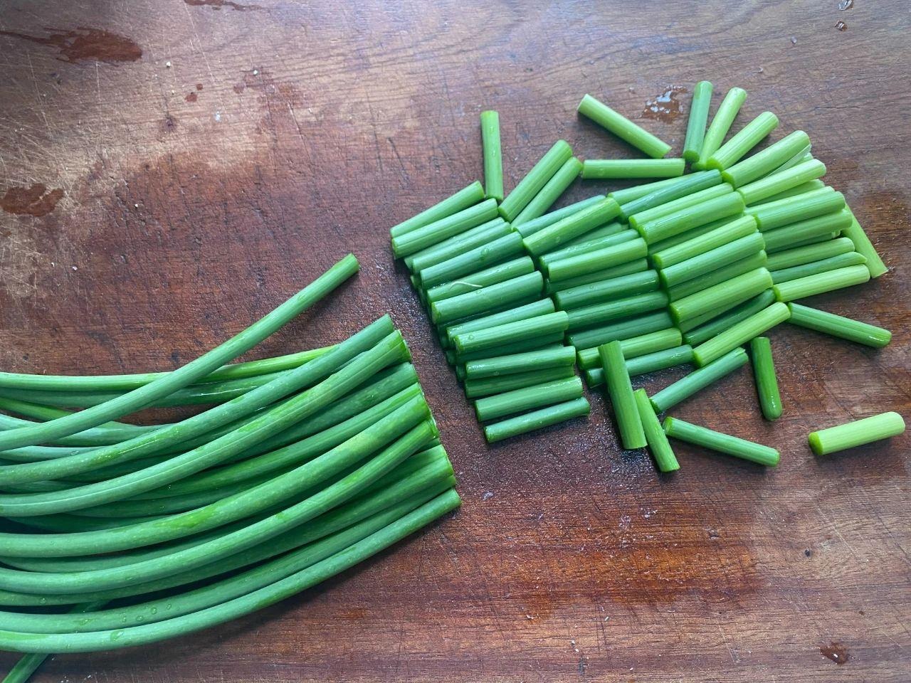 Loại rau chứa penicillin tự nhiên, chống lại virus, tươi ngon, bổ dưỡng, xào thịt thơm giòn sừn sựt- Ảnh 5.