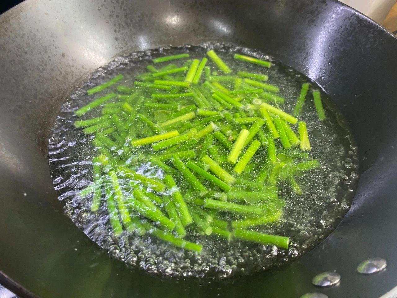 Loại rau chứa penicillin tự nhiên, chống lại virus, tươi ngon, bổ dưỡng, xào thịt thơm giòn sừn sựt- Ảnh 6.