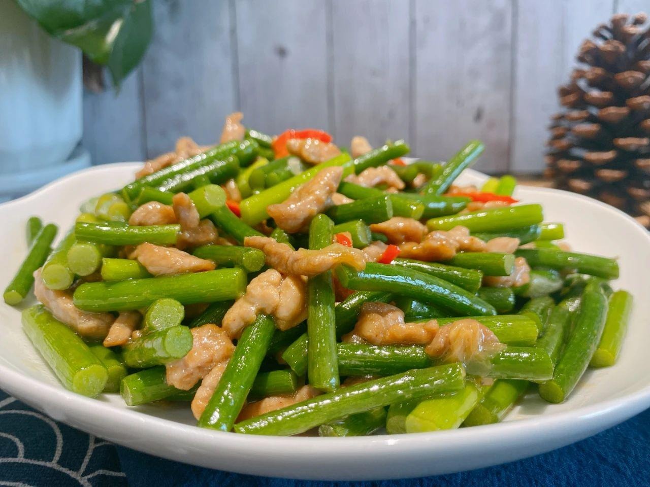 Loại rau chứa penicillin tự nhiên, chống lại virus, tươi ngon, bổ dưỡng, xào thịt thơm giòn sừn sựt- Ảnh 11.