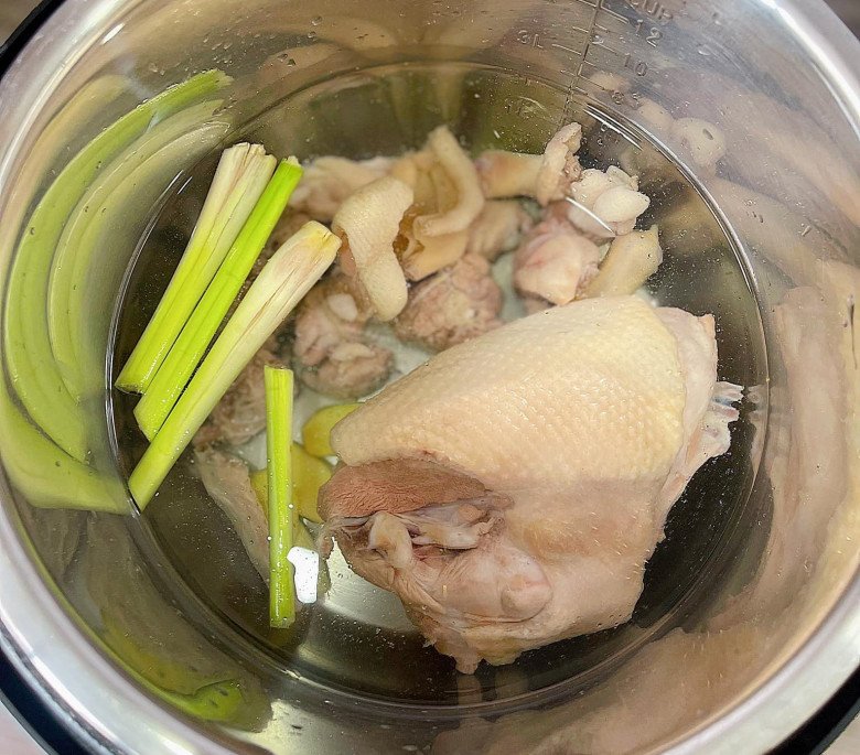 Cách nấu bún măng vịt đơn giản tại nhà, vừa ngon lại thanh ngọt dễ ăn, cuối tuần ai cũng thích- Ảnh 3.