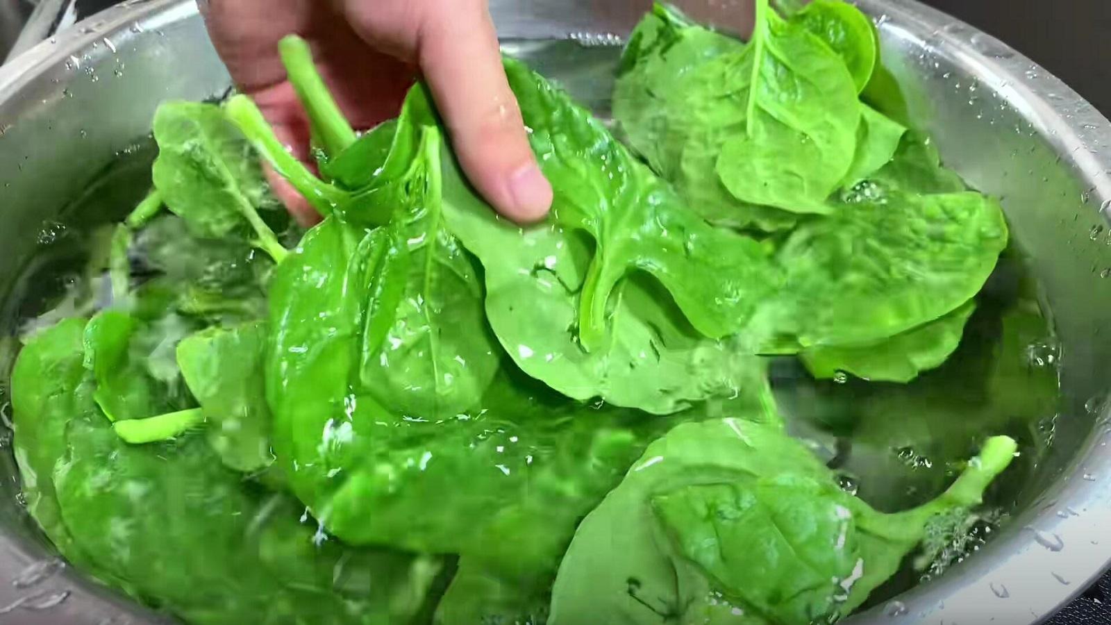 Loại rau làm sạch ruột tự nhiên, thanh nhiệt, hạ huyết áp, giúp eo thon, xào trứng cực ngon- Ảnh 6.