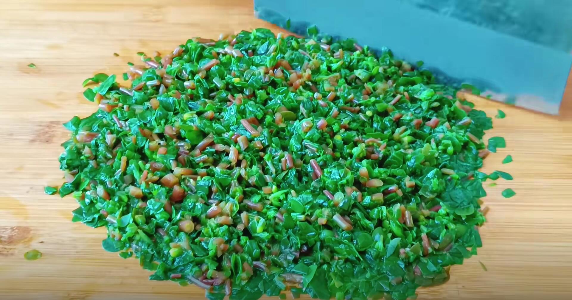 Loại rau dại "trường thọ", ăn nhiều giải độc, cải thiện thị lực, hạ đường huyết, làm bánh, trộn nộm rất ngon- Ảnh 18.