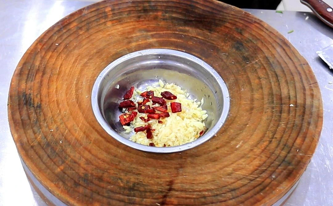 Xào rau muống đừng chỉ chần nước, thêm bước này rau xanh mơn mởn, giòn ngọt- Ảnh 5.