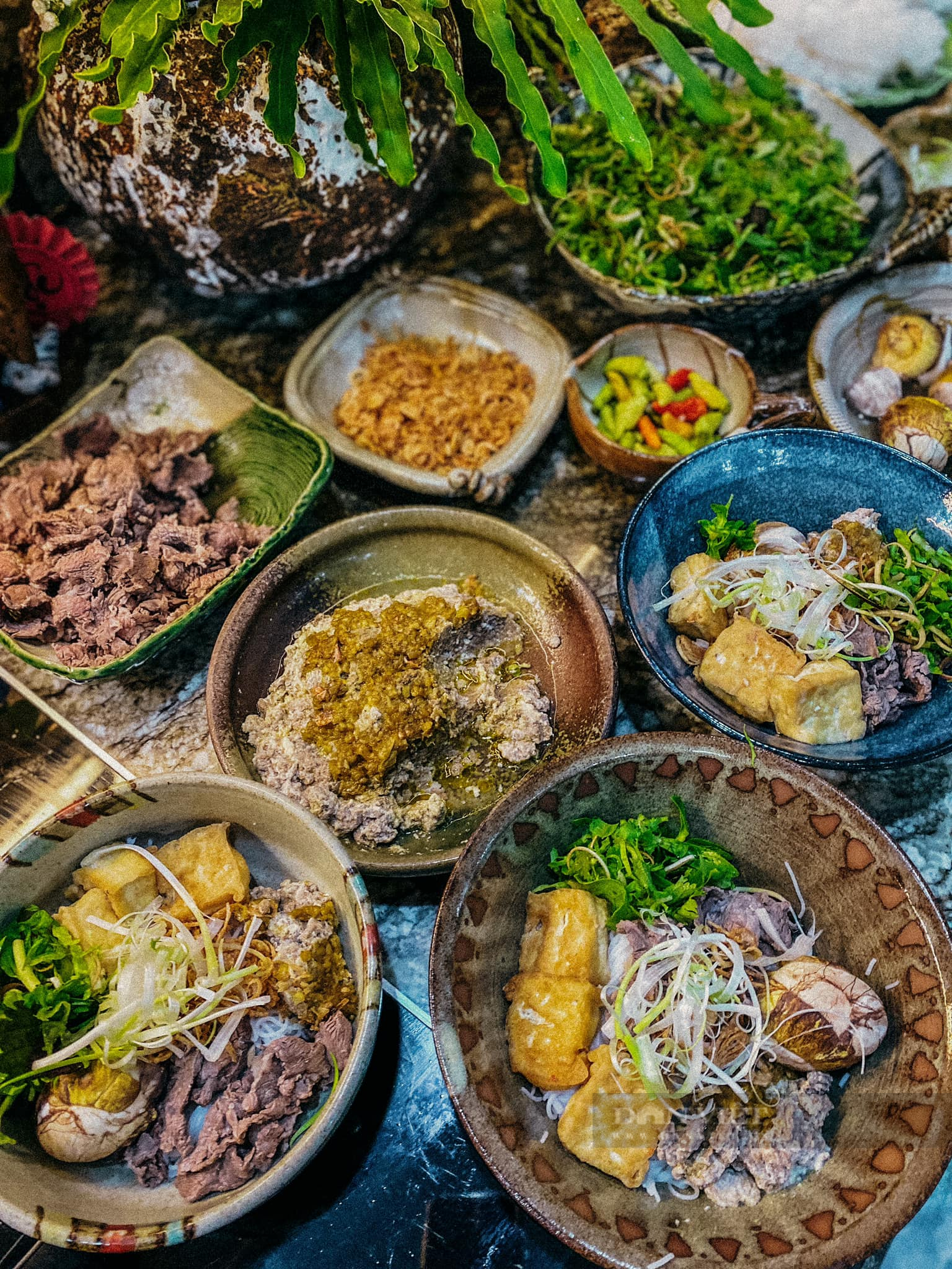 Loại thịt trước bò đầy đồng, nay đắt giá, giàu đạm, siêu canxi, đem nấu bún cực ngon- Ảnh 1.