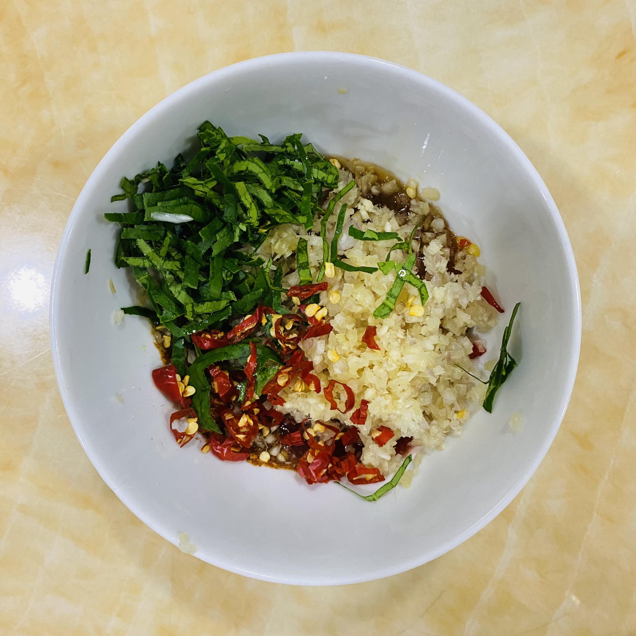 Loại thịt rẻ hơn thịt bò, dễ ăn hơn thịt dê, đem hấp mắm nhĩ bằng nồi chiên hơi nước cực ngon- Ảnh 3.