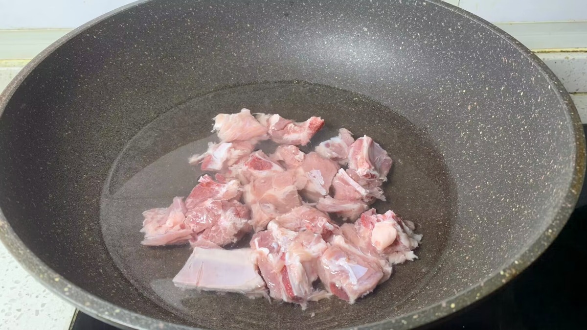 Loại thịt giá trị như vàng, dưỡng tim mạch, giữ xương chắc khỏe, ức chế tế bào ung thư, om sườn rất ngon- Ảnh 5.