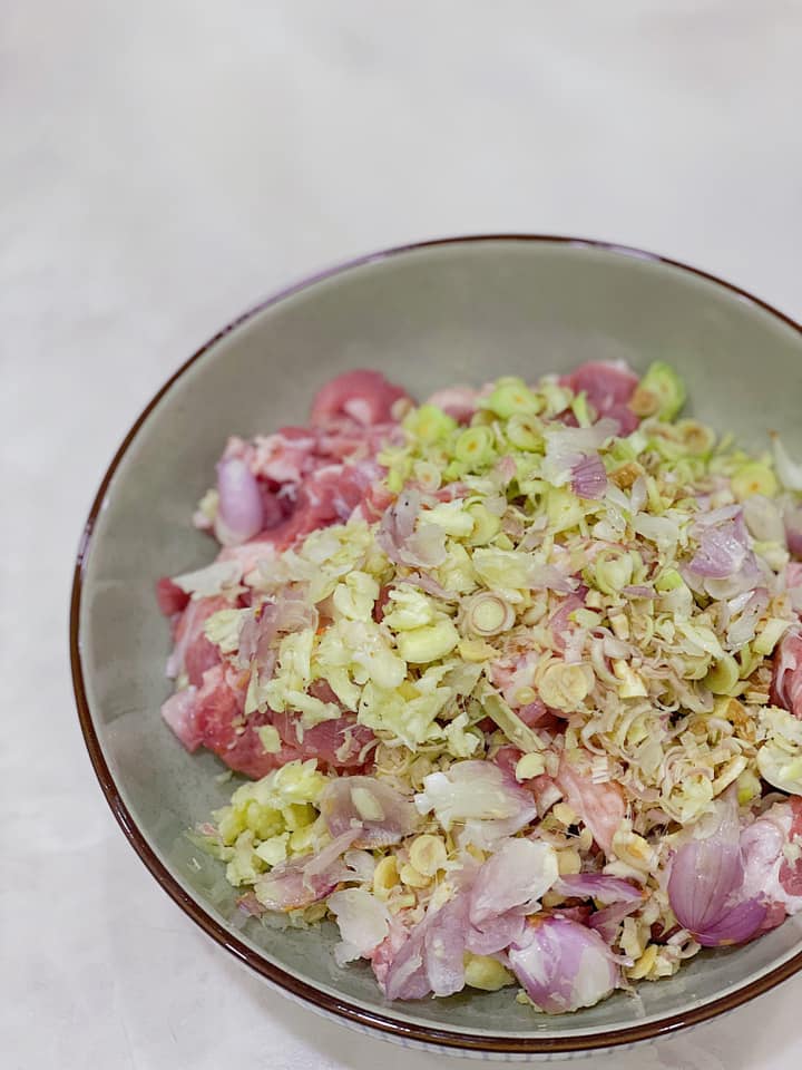 Để làm thịt xiên nướng mềm ngọt, thơm ngon, không thể thiếu 3 loại gia vị này- Ảnh 3.