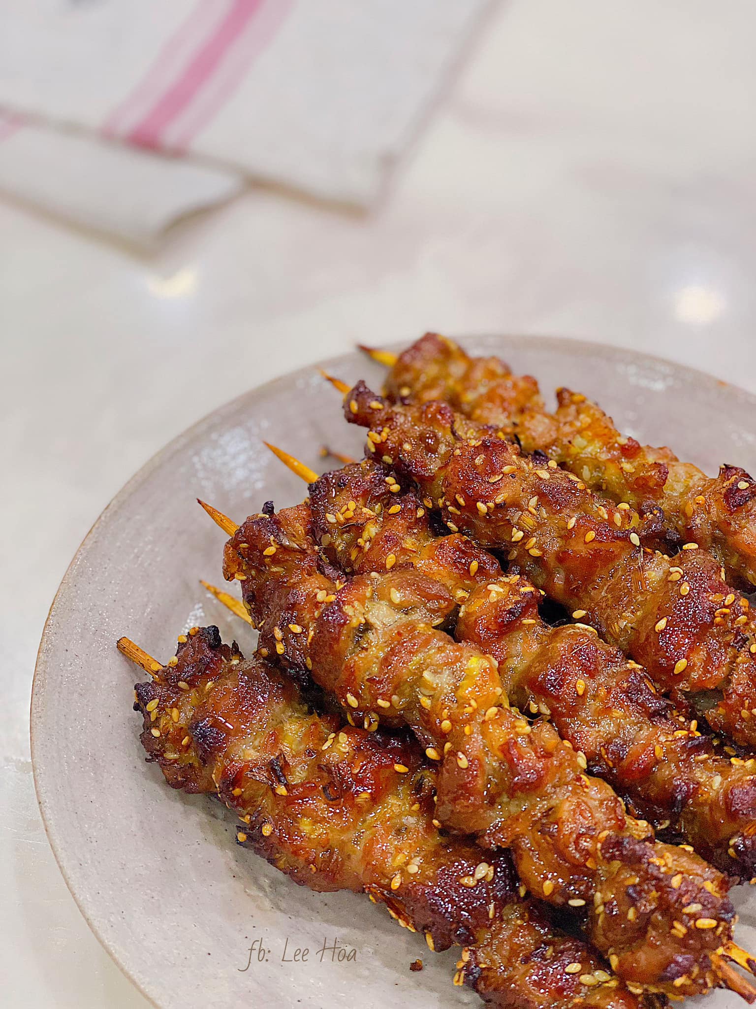 Để làm thịt xiên nướng mềm ngọt, thơm ngon, không thể thiếu 3 loại gia vị này- Ảnh 1.