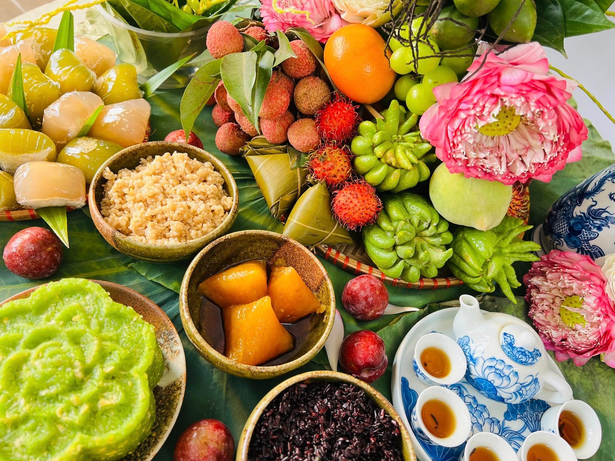 Văn khấn Tết Đoan Ngọ 2024 chuẩn, đầy đủ nhất, tỏ lòng thành đến tổ tiên- Ảnh 3.