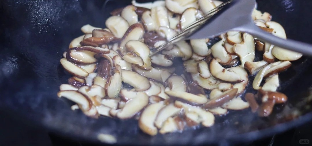 Người xưa dặn: "Mùa hè, ăn đắng còn hơn ăn no", 4 loại rau đắng giải tỏa tâm hỏa, tăng cảm giác thèm ăn- Ảnh 23. Người xưa dặn: "Mùa hè, ăn đắng còn hơn ăn no", 4 loại rau đắng giải tỏa tâm hỏa, tăng cảm giác thèm ăn- Ảnh 23.