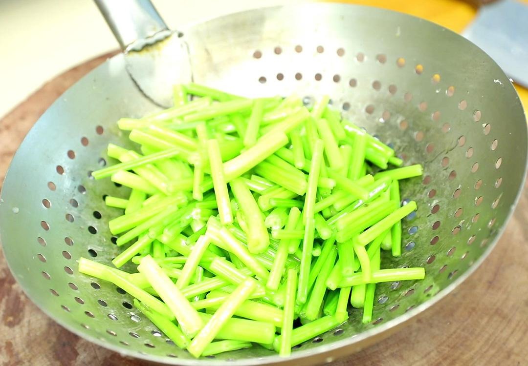 Loại rau có sắt gấp 10 lần cà chua, ăn nhiều tăng cường sinh lực, da căng hồng hào, làm món gì cũng ngon- Ảnh 11.