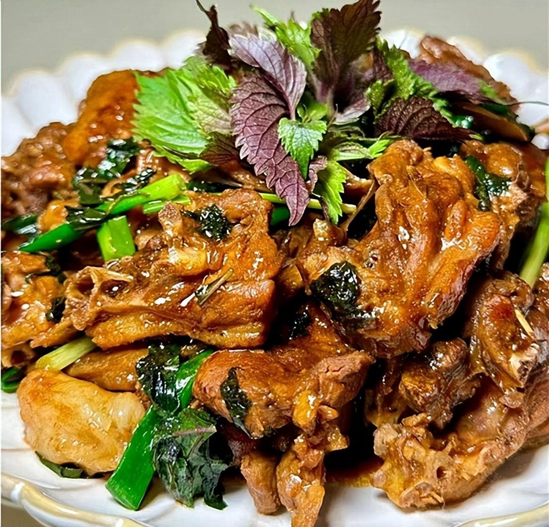 Loại rau gia vị giá rẻ lại là vị thuốc quý, ăn nhiều giúp tăng cường miễn dịch, om thịt vịt ngon lạ- Ảnh 2. Loại rau gia vị giá rẻ lại là vị thuốc quý, ăn nhiều giúp tăng cường miễn dịch, om thịt vịt ngon lạ- Ảnh 2.