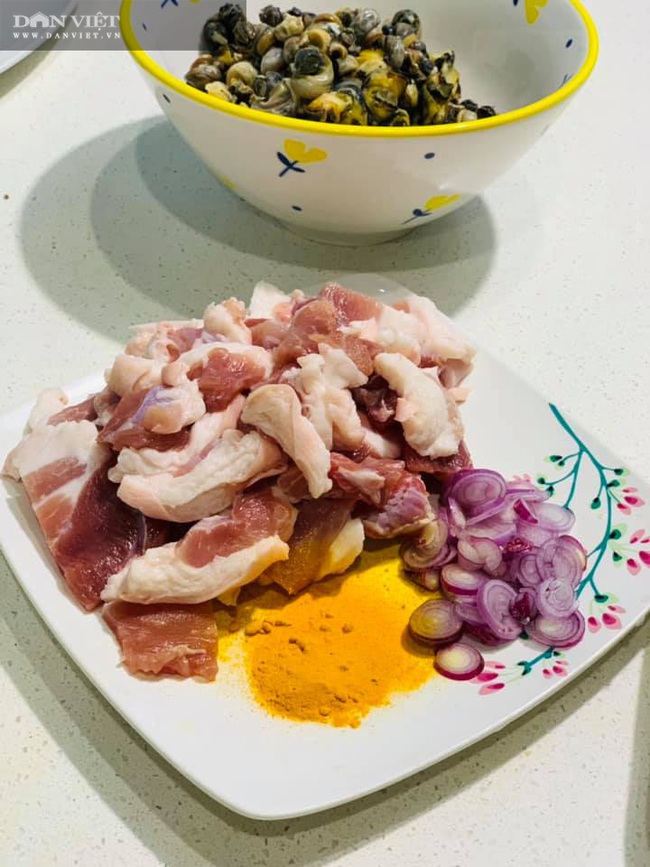 Tuyệt chiêu làm món ốc nấu chuối đậu thơm ngon cho ngày đông se lạnh - Ảnh 3.