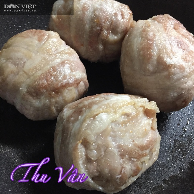 Lạ miệng với món thịt cuộn trứng om xì dầu kiểu Nhật đậm đà, ngọt bùi - Ảnh 6. Lạ miệng với món thịt cuộn trứng om xì dầu kiểu Nhật đậm đà, ngọt bùi - Ảnh 6.