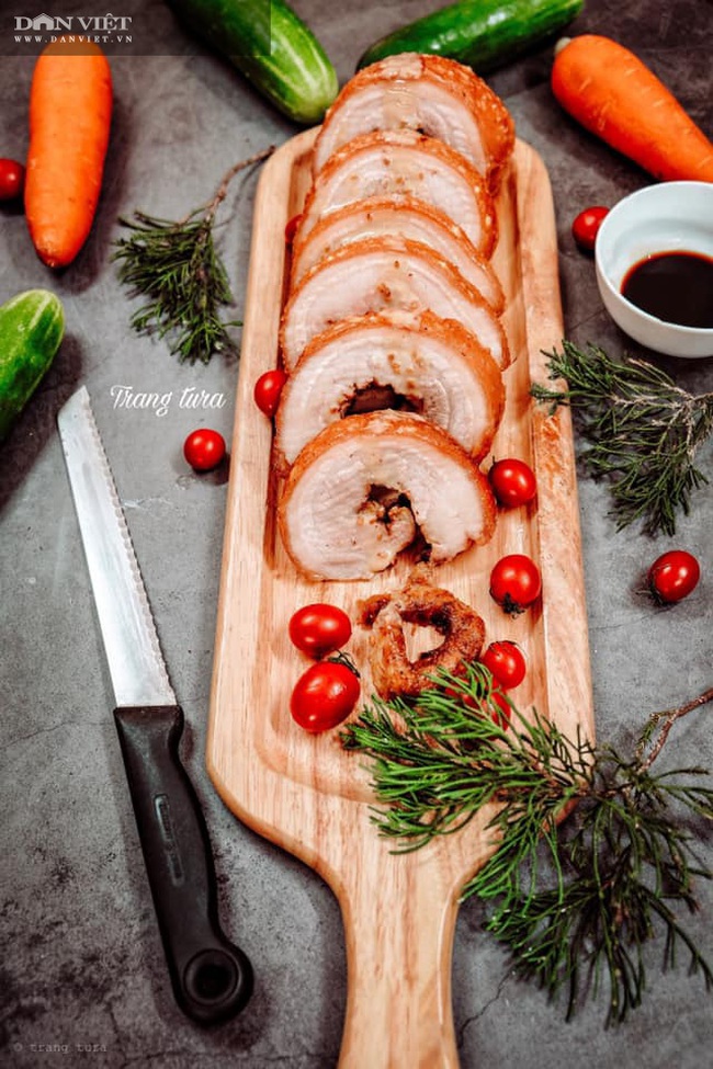 Tuyệt chiêu làm món thịt heo cuộn quay giòn bì bằng nồi chiên không dầu đẹp bắt mắt, ngon khó cưỡng - Ảnh 3. Tuyệt chiêu làm món thịt heo cuộn quay giòn bì bằng nồi chiên không dầu đẹp bắt mắt, ngon khó cưỡng - Ảnh 3.