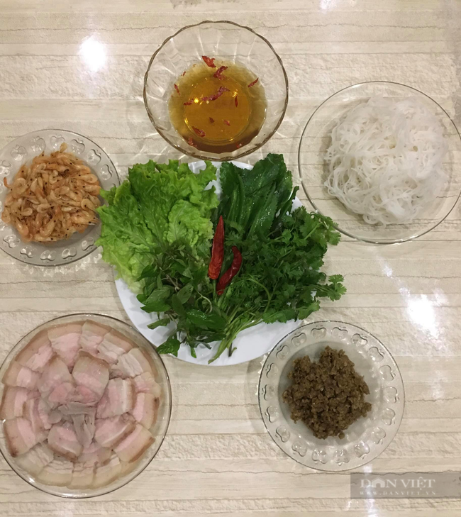 Muốn làm món bún cuốn tôm thịt ngon không thể thiếu nguyên liệu này - Ảnh 1. Muốn làm món bún cuốn tôm thịt ngon không thể thiếu nguyên liệu này - Ảnh 1.