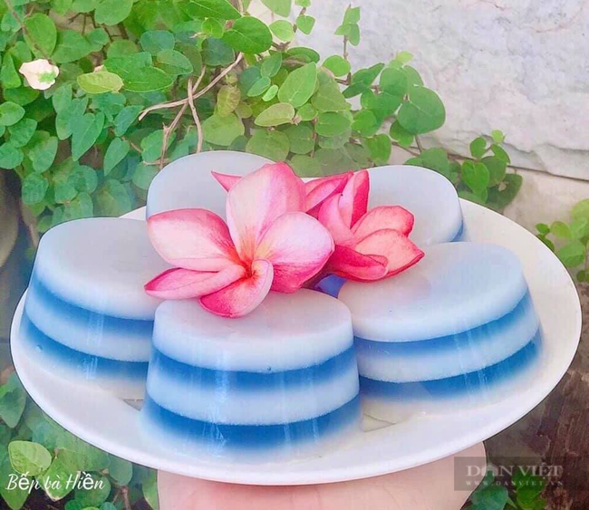 Bí quyết làm rau câu nước cốt dừa hoa đậu biếc giòn tan, đẹp bắt mắt - Ảnh 1. Bí quyết làm rau câu nước cốt dừa hoa đậu biếc giòn tan, đẹp bắt mắt - Ảnh 1.