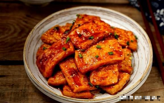 Đậu phụ chiên giòn chua ngọt, món mới lạ đảm bảo bạn thích mê - Ảnh 2. Đậu phụ chiên giòn chua ngọt, món mới lạ đảm bảo bạn thích mê - Ảnh 2.