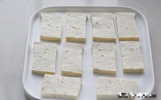 Đậu phụ chiên giòn chua ngọt, món mới lạ đảm bảo bạn thích mê - Ảnh 4. Đậu phụ chiên giòn chua ngọt, món mới lạ đảm bảo bạn thích mê - Ảnh 4.
