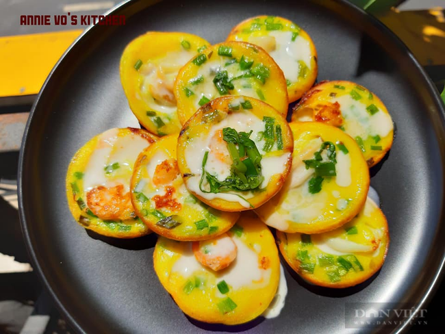 Lạ miệng với món bánh khọt tôm mực cốt dừa - Ảnh 5. Lạ miệng với món bánh khọt tôm mực cốt dừa - Ảnh 5.