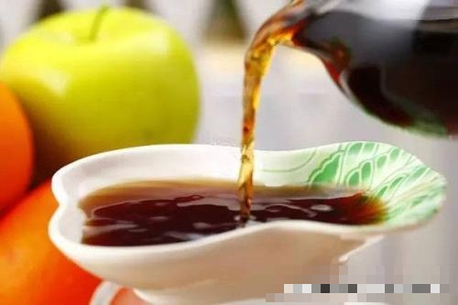 Hầm gà muốn thơm ngọt, nhanh dừ, không tanh nhất định không được cho 3 gia vị này - Ảnh 2.