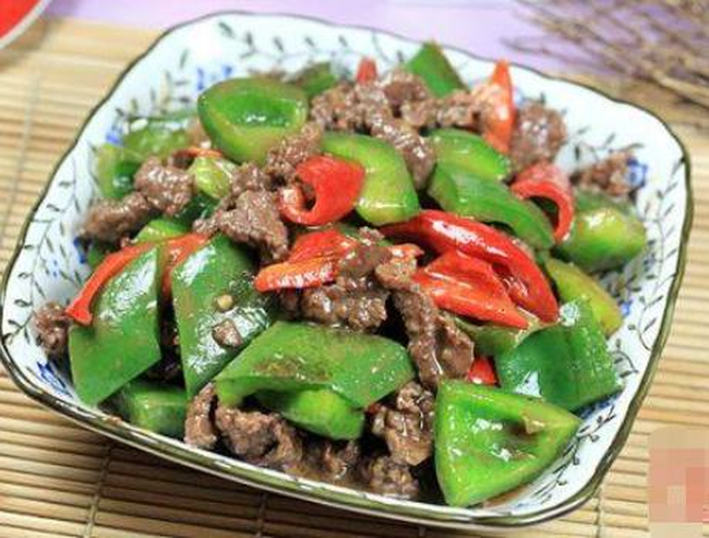 Xào thịt bò muốn mềm, ngon nhớ cho thêm 2 "gia vị" này khi ướp thịt - Ảnh 1. Xào thịt bò muốn mềm, ngon nhớ cho thêm 2 "gia vị" này khi ướp thịt - Ảnh 1.