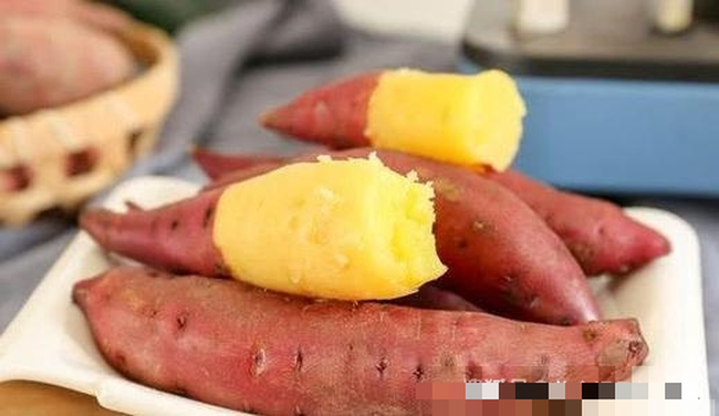 Hấp khoai lang chỉ cần cho thẳng vào nồi. Sai, bảo sao khoai không ngọt, thơm - Ảnh 2. Hấp khoai lang chỉ cần cho thẳng vào nồi. Sai, bảo sao khoai không ngọt, thơm - Ảnh 2.