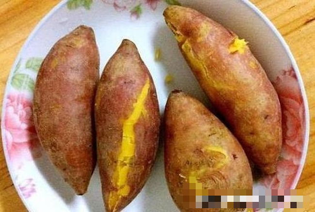 Hấp khoai lang chỉ cần cho thẳng vào nồi. Sai, bảo sao khoai không ngọt, thơm - Ảnh 5. Hấp khoai lang chỉ cần cho thẳng vào nồi. Sai, bảo sao khoai không ngọt, thơm - Ảnh 5.
