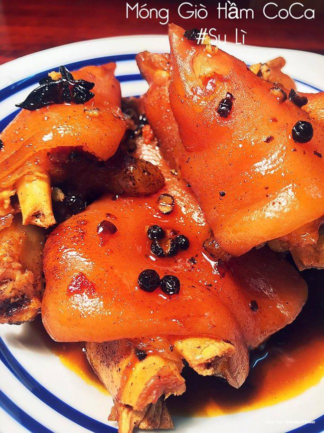 Chân giò hầm coca - món ăn chiều lòng người thưởng thức - Ảnh 2. Chân giò hầm coca - món ăn chiều lòng người thưởng thức - Ảnh 2.