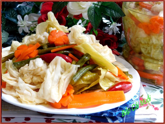 Bắp cải muối chua - Ảnh 1.