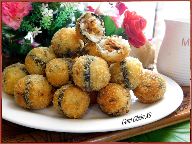 Tuyệt chiêu làm món cơm chiên xù cho các bạn nhỏ lười ăn - Ảnh 1. Tuyệt chiêu làm món cơm chiên xù cho các bạn nhỏ lười ăn - Ảnh 1.