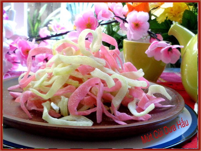 Mứt cùi dưa hấu - Ảnh 1.