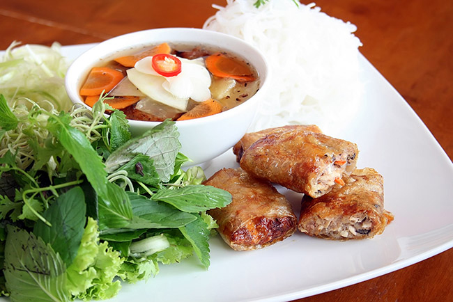 30 mon an giup dan cong so khoi dau dau nghi  trua nay an gi? hinh anh 1