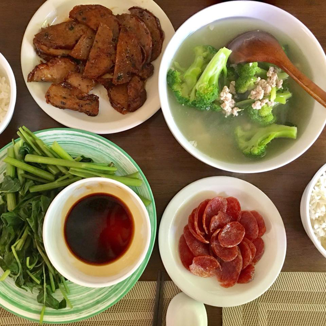 me viet xa xu khoe mam com toan mon viet ngon khong cuong noi hinh anh 22