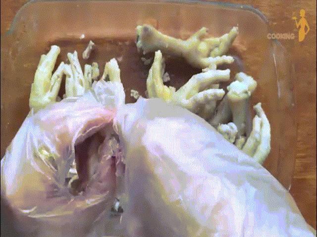 Mẹo vặt ”thần thánh” lọc và rút xương gà trong nháy mắt