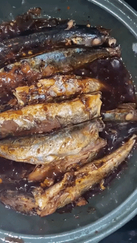 Cá kho mà làm thế này thì ăn 5 bát cơm vẫn thèm- Ảnh 1.