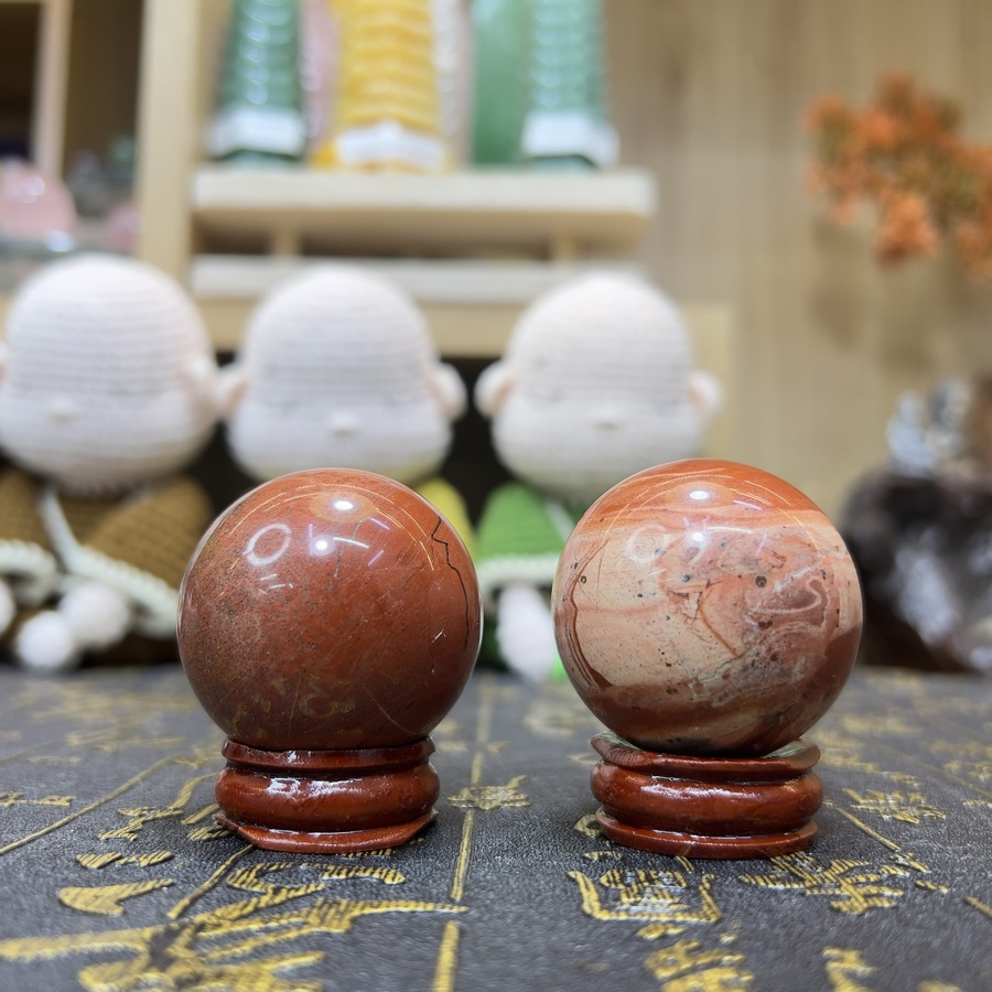 Quả Cầu Ngọc Bích (Jasper)