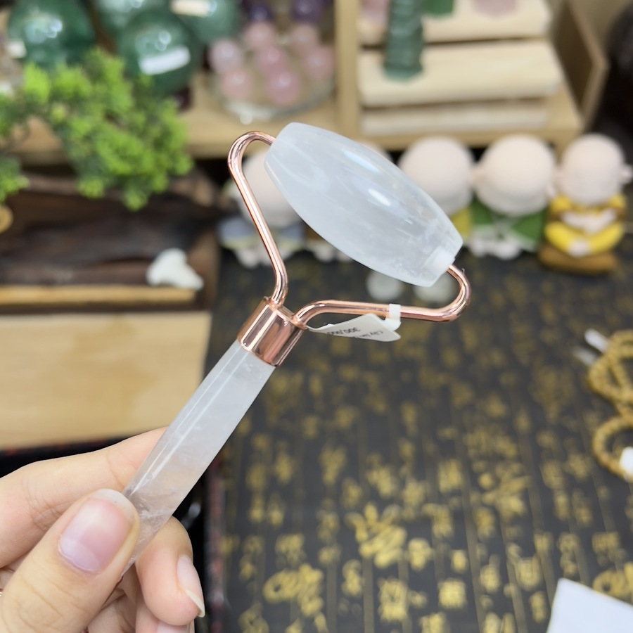 cây lăn massage mặt Thạch Anh Trắng